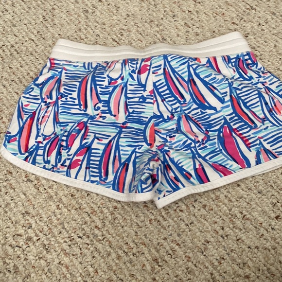 Lilly Pulitzer Red Right Return Chrissy Shorts small s front pocket beach - Picture 8 of 10